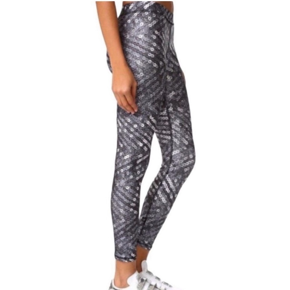 NWT TEREZ Silver Sequin Patterned Leggings Size Small Retail $75.00